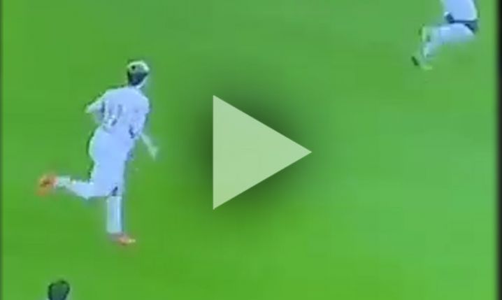 Samir Nasri biegnie i nagle... xD [VIDEO]